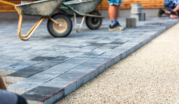 Best Concrete Walkway Installation  in Lake Ronkonkoma, NY